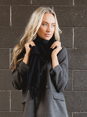 LOU HELLER x DH THE MARGUERITE WOOL SCARF